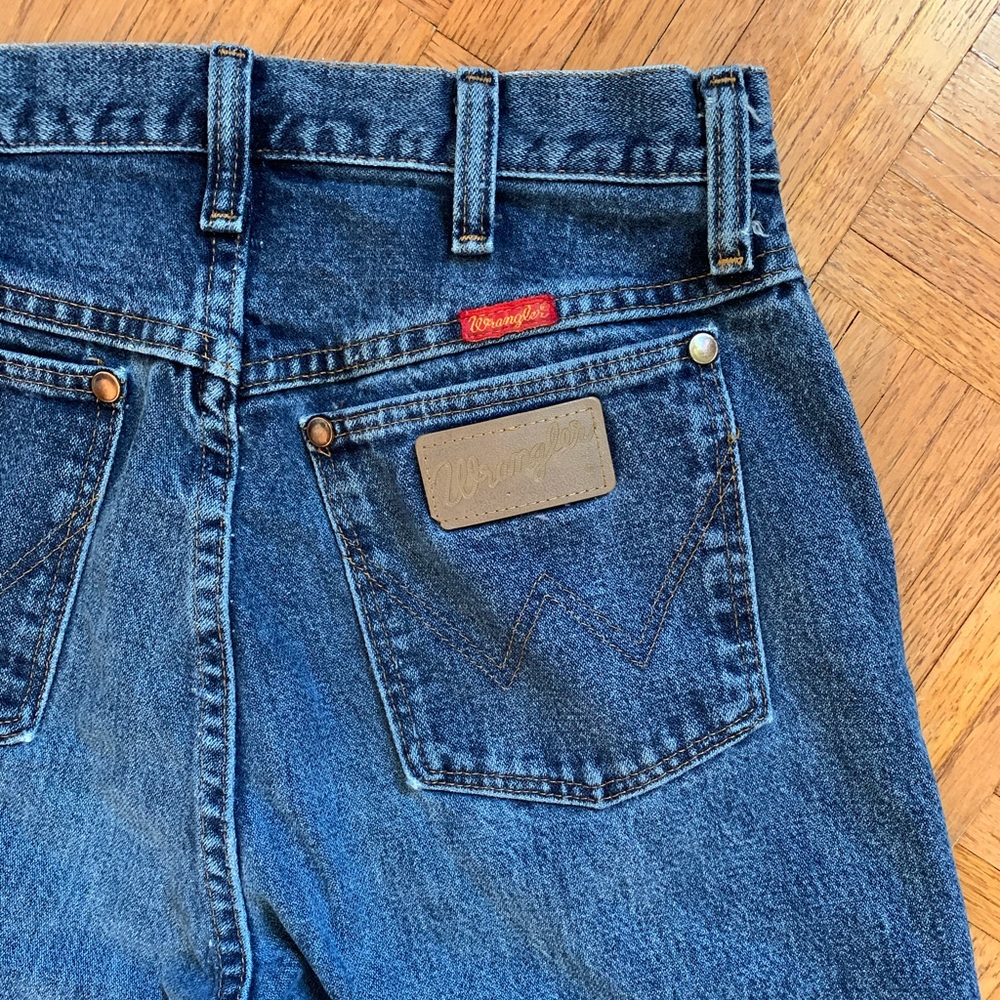 Vintage Wrangler jeans or cut off shorts